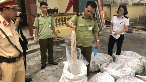 Lạng Sơn: Thu giữ số lượng lớn lòng lợn đã qua chế biến, không rõ nguồn gốc xuất xứ (20/9/2019)