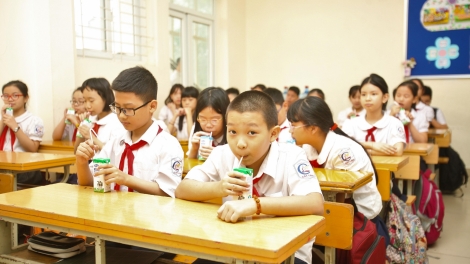 Dự án sữa học đường: Việc bổ sung vi chất dinh dưỡng sẽ giúp trẻ em phát triển cân đối cả về thể chất và trí tuệ (2/9/2019)