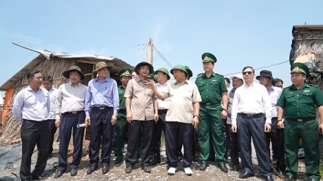 THỜI SỰ 12H TRƯA 27/9/2019: Thủ tướng Nguyễn Xuân Phúc kiểm tra việc triển khai Dự án cao tốc Trung Lương - Mỹ Thuận; kiểm tra tình hình sạt lở đê biển, đê sông ở tỉnh Tiền Giang.