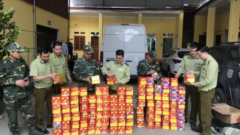 Quản lý thị trường Lạng Sơn: Ngăn chặn kịp thời lượng pháo nổ đang trên đường vận chuyển về nội địa (9/1/2020)