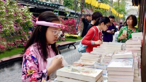 Khai mạc Phố sách Xuân Canh Tý tại Hà Nội (27/1/2020)