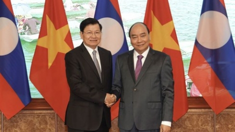THỜI SỰ 18H00 CHIỀU 4/1/2020: Đồng chủ trì kỳ họp lần thứ 42 - Ủy ban liên Chính phủ Việt Nam - Lào, Thủ tướng Nguyễn Xuân Phúc và Thủ tướng Thongloun Sisoulith nhất trí đưa kim ngạch thương mại song phương năm 2020 tăng trưởng ít nhất từ 10 - 15% và xây dựng chiến lược hợp tác giữa hai nước trong 10 năm tới