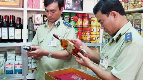 Chống buôn lậu và gian lận thương mại dịp Tết (9/1/2020)