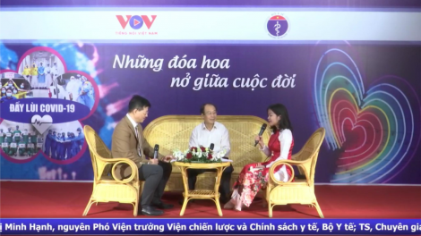 CHƯƠNG TRÌNH PHÁT THANH ĐẶC BIỆT “NHỮNG ĐÓA HOA NỞ GIỮA CUỘC ĐỜI”. Phần 1: 30 ngày “cân não” chống dịch (15/10/2020)