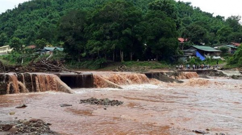 THỜI SỰ 6H SÁNG 8/10/2020: Mưa lớn có thể lên đến 1000 mm tập trung ở khu vực Hà Tĩnh đến Thừa Thiên Huế, nguy cơ rất cao về lũ quét, lũ, sạt lở đất và ngập