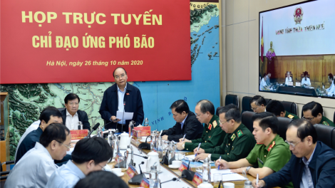 THỜI SỰ 12H TRƯA 26/10/2020: Chủ trì cuộc họp khẩn ứng phó với bão Molave, Thủ tướng Nguyễn Xuân Phúc chỉ đạo hàng loạt giải pháp ứng phó, trong đó nhấn mạnh, cứu dân là quan trọng nhất