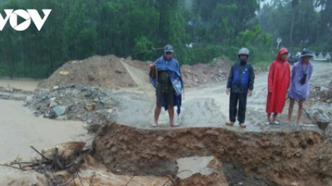 THỜI SỰ 18H CHIỀU 24/10/2020: Trong khi chưa khắc phục xong hậu quả nặng nề đợt mưa lũ lịch sử vừa qua, khu vực miền Trung lại chuẩn bị hứng chịu đợt mưa tiếp theo vào đêm nay