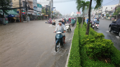 Cần Thơ: Nhiều giải pháp bảo đảm trật tự ATGT khi triều cường dâng cao (2/10/2020)