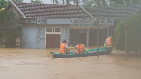 THỜI SỰ 6H SÁNG 18/10/2020: Mưa lớn tiếp tục bủa vây các tỉnh miền Trung, nhiều nơi bị chia cắt, cô lập