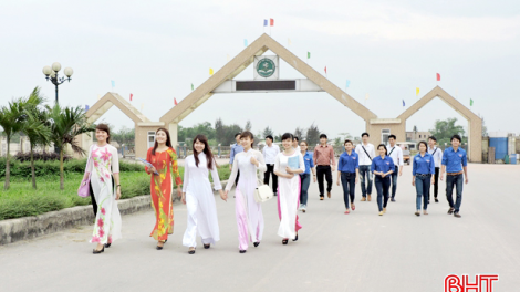 Vốn chính sách chắp cánh ước mơ tới trường (20/10/2020)