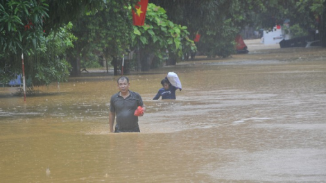 Mưa lũ, nước ngập khiến người dân ở Hậu Giang lao đao (19/10/2020)