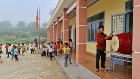 Cơ chế chính sách dành cho giáo viên vùng khó khăn: Thay lời tôn vinh (20/11/2020)