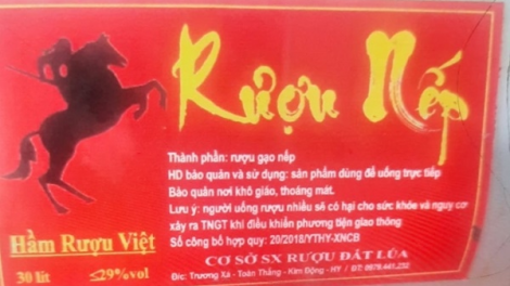 THỜI SỰ 21H30 ĐÊM 16/11/2020: Bộ Công Thương yêu cầu thu hồi ngay sản phẩm rượu nếp, hầm rượu Việt, là loại rượu khiến 7 người bị ngộ độc, trong đó 1 trường hợp tử vong, tính từ tháng 10 đến nay