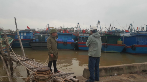 Quảng Bình: Bão suy yếu, mưa to, hơn 47.000 dân sơ tán chưa được trở về nhà (15/11/2020)