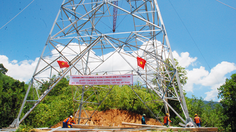 Nỗ lực hoàn thành Đường dây 500kV mạch 3 - Công trình trọng điểm chào mừng Đại hội Đảng XIII (25/12/2020)