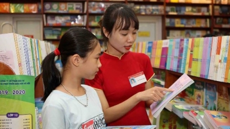 Lựa chọn sách giáo khoa: Ý kiến từ giáo viên (25/2/2020)