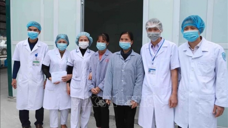 “Chiến sĩ áo trắng” trong lòng dân (27/2/2020)