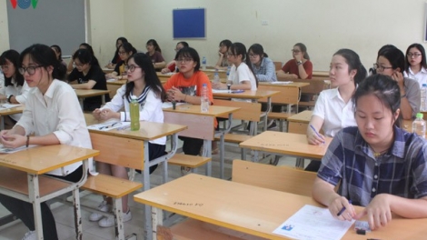THỜI SỰ 21H30 ĐÊM 5/2/2020: Bộ Giáo dục - Đào tạo khẳng định: Học sinh lớp 12 thi Trung học phổ thông Quốc gia 2020 không lo bị ảnh hưởng vì dịch nCoV.
