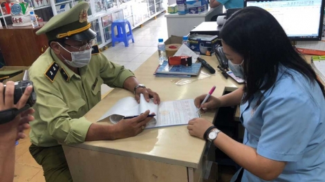 Nhiều địa phương xử phạt cơ sở kinh doanh khẩu trang y tế không niêm yết giá (14/2/2020)