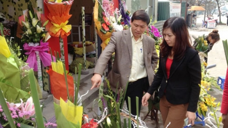 Nhộn nhịp quà tặng phụ nữ dịp 8-3 (5/3/2020)