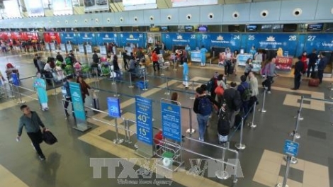 THỜI SỰ 18H CHIỀU 1/3/2020: Cảng hàng không quốc tế Nội Bài và Tân Sơn Nhất đã dừng đón các chuyến bay chở khách bay về từ Hàn Quốc