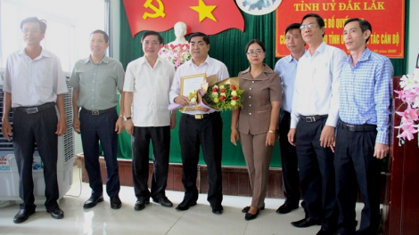 1 ngày sau tuyển chọn, Đăk Lăk công bố Bí thư huyện Lăk (21/3/2020)