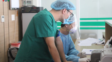 Chưa ghi nhận lây nhiễm Covid-19 từ nhân viên y tế sang bệnh nhân Bệnh viện Bạch Mai (27/3/2020)