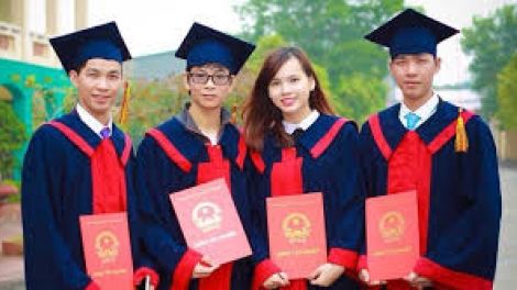 Bỏ ghi hình thức đào tạo trên văn bằng Đại học: Hợp xu hướng nhưng phải đi cùng thực tế (4/3/2020)