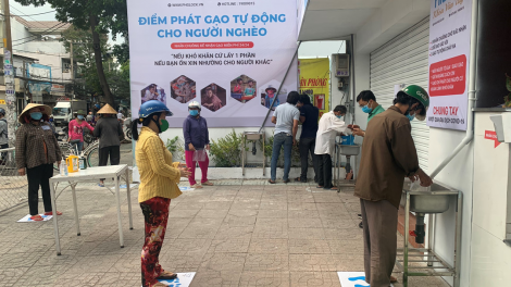 Những tấm lòng nhân ái, những câu chuyện ấm lòng trong mùa dịch (12/4/2020)