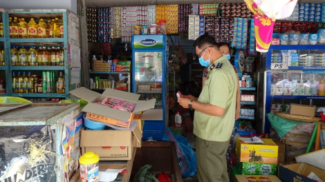 TP.HCM: phát hiện bắt giữ 10.000 chiếc khẩu trang y tế không rõ nguồn gốc (9/4/2020)