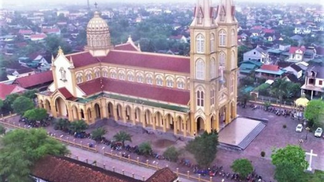 Loạt bài: Ngày Chủ nhật buồn trong "Ngôi nhà Chúa" - Bài 4: Xử phạt 7 linh mục (08/4/2020)