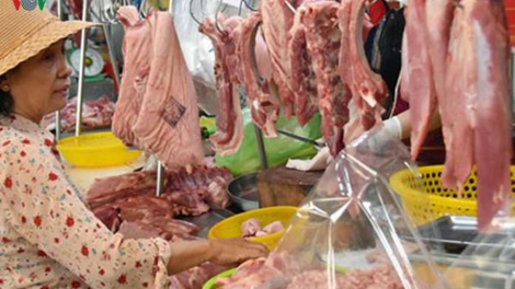 Ai bảo vệ người tiêu dùng trong cơn “bão” giá thịt lợn? (16/4/2020)