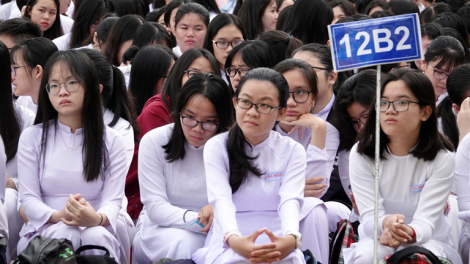 THỜI SỰ 21H30 ĐÊM 13/4/2020: Thành phố Hồ Chí Minh xây dựng bộ tiêu chí đánh giá an toàn trường học, sẵn sàng cho học sinh đi học trở lại vào giữa tháng 5 tới