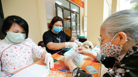 Gói hỗ trợ 62 nghìn tỷ đồng: Phao cứu sinh giúp lao động gặp khó khăn do dịch bệnh Covid-19 (30/4/2020)