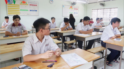 Có nên bỏ kỳ thi THPT Quốc gia vì dịch bệnh COVID-19? (13/4/2020)
