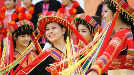 Ngư dân vững tin vươn khơi bám biển (7/4/2020)