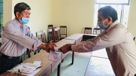 Quảng Ngãi: Ngư dân “làng Hoàng Sa” góp sức chống Covid-19 (16/4/2020)