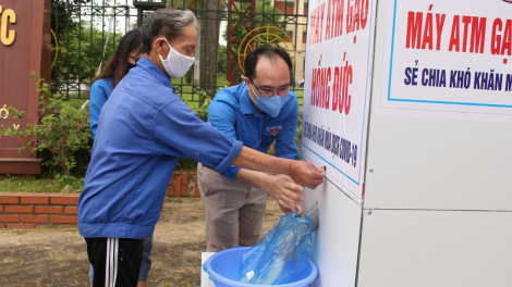 Những "món quà quý giá" trong đại dịch Covid-19 (24/4/2020)