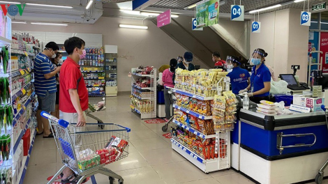 Hệ thống bán lẻ tăng điểm mở bán, tăng giờ mở cửa phục vụ người dân (15/4/2020)