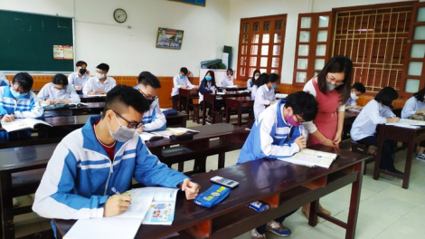 Khó thực hiện giãn cách học sinh đi học trở lại (28/4/2020)