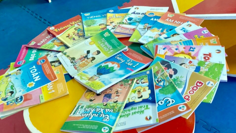 Các tỉnh miền Trung cơ bản chọn xong sách giáo khoa lớp 1 (26/5/2020)