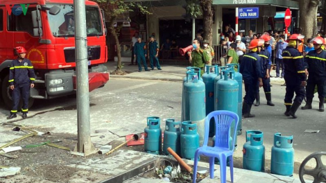 THỜI SỰ 21H30 ĐÊM 11/5/2020: Cơ quan chức năng đang làm rõ nguyên nhân vụ nổ tại số nhà 32 Cửa Nam, Hà Nội, khiến 3 người bị thương