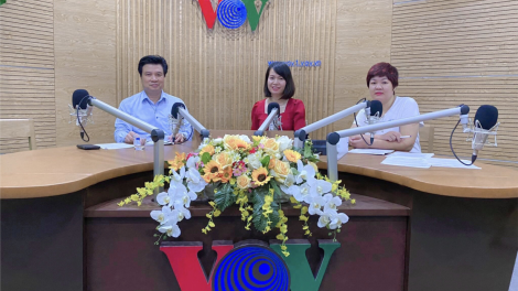 Ngành Giáo dục nỗ lực thực hiện nhiệm vụ “kép” trong bối cảnh sống chung với trạng thái "bình thường mới" (12/5/2020)