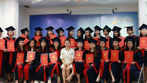 Nghề chăm sóc sắc đẹp ở Việt Nam phát triển như thế nào? (29/5/2020)