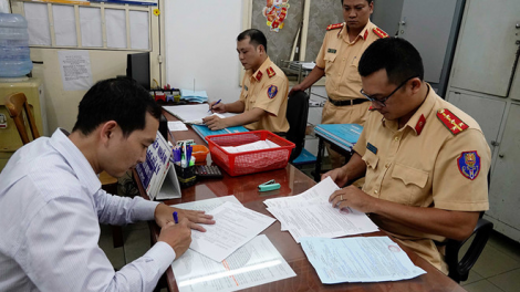 Nộp phạt vi phạm giao thông trực tuyến: Giảm tiêu cực, người dân hưởng lợi (11/5/22020)