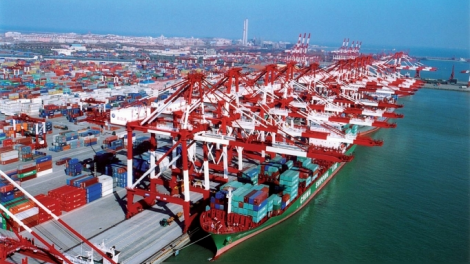 THỜI SỰ 12H TRƯA 29/5/2020: Mặc dù các nền kinh tế đối tác bị ảnh hưởng do dịch Covid-19, nhưng cán cân thương mại hàng hóa 5 tháng đầu năm nay của nước ta ước đạt xuất siêu gần 2 tỷ USD