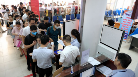 Hà Nội: Quá tải người làm thủ tục hưởng trợ cấp thất nghiệp (12/6/2020)
