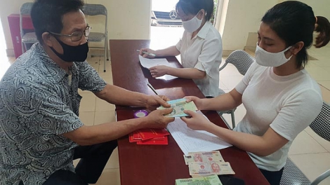 Thủ tục để được hưởng gói hỗ trợ khó khăn do dịch COVID-19 còn rườm rà, chậm trễ? (12/6/2020)
