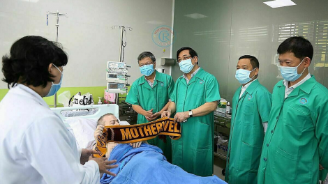 THỜI SỰ 21H30 ĐÊM 6/7/2020: Sau hơn 100 ngày điều trị, bệnh nhân số 91, phi công người Anh, đã khỏi bệnh Covid-19, có thể ra viện và không cần cách ly