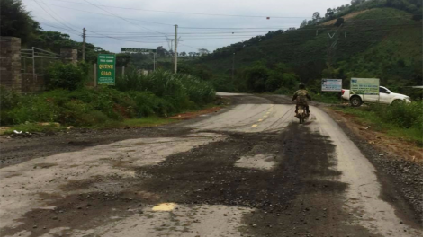 Lâm Đồng: Quốc lộ 27 vừa sửa đã hỏng: lý do tại thời tiết (14/7/2020)